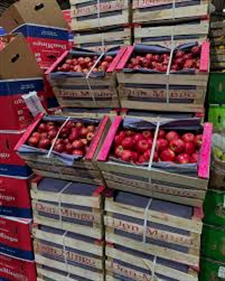 Manzana Roja x 18 kg  $4440 Por Kilo Aprox